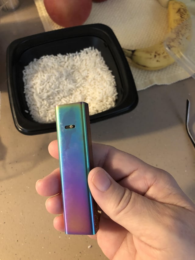 I dropped my vape in the toilet can I still use it?