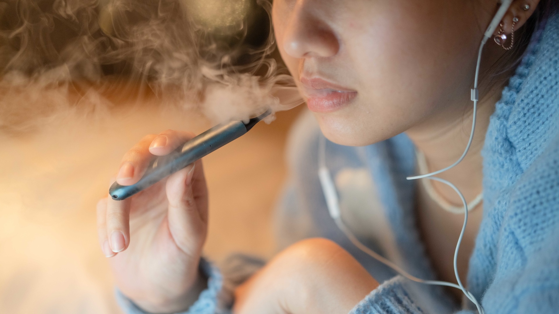 If you wonder can electronic cigarette help quit smoking, learn what medical experts are saying now!