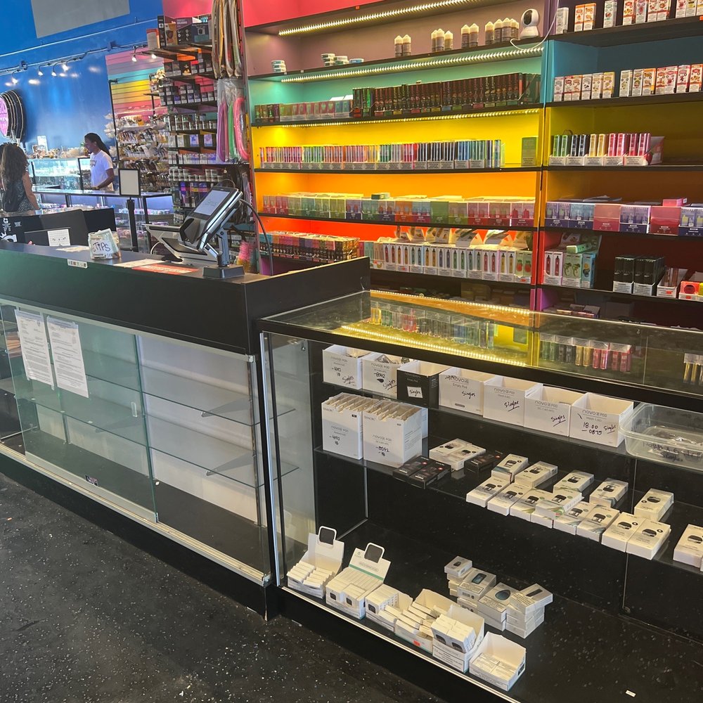 Where to buy electronic cigarettes at airport? Best spots and choices shared.