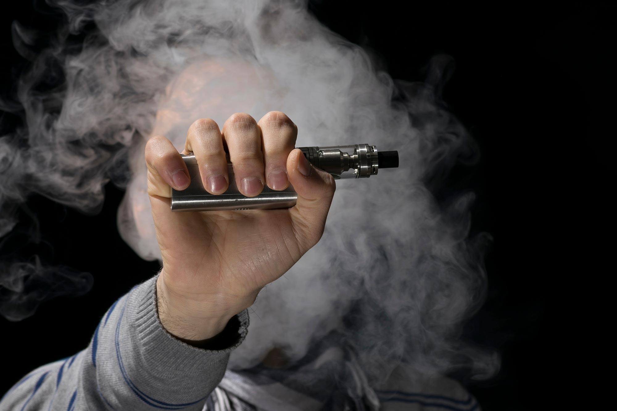 E-cig harm to health truth revealed: shocking effects you should know.